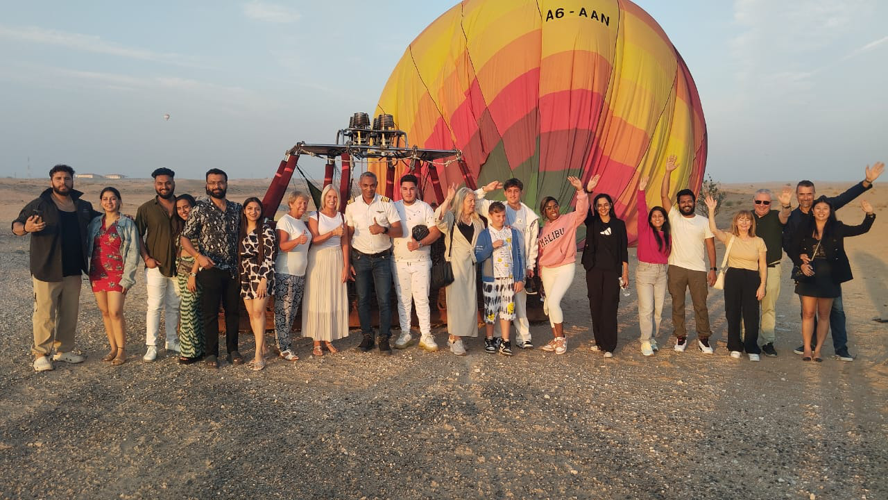 corporate group hot air balloon Dubai experience
